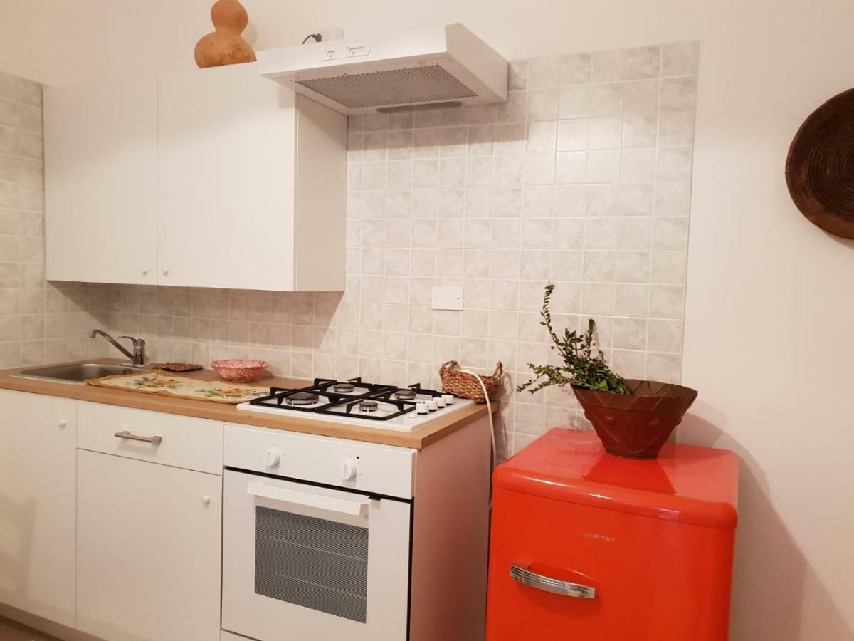 Red Ginger Lägenhet Oristano Exteriör bild